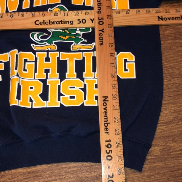 VTG Notre Dame Fighting Irish SpellOut Sweatshirt - Picture 7 of 7